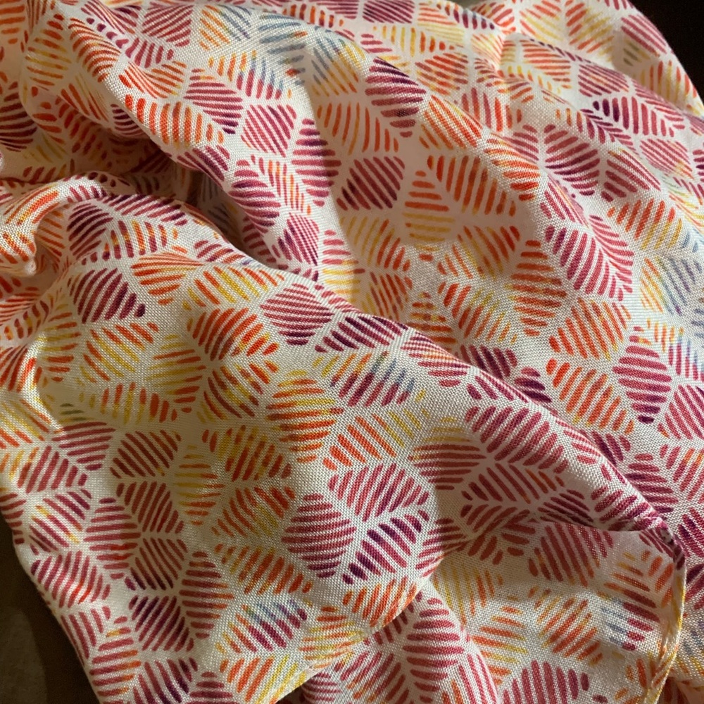 EUC CAbi Candy Print Scarf